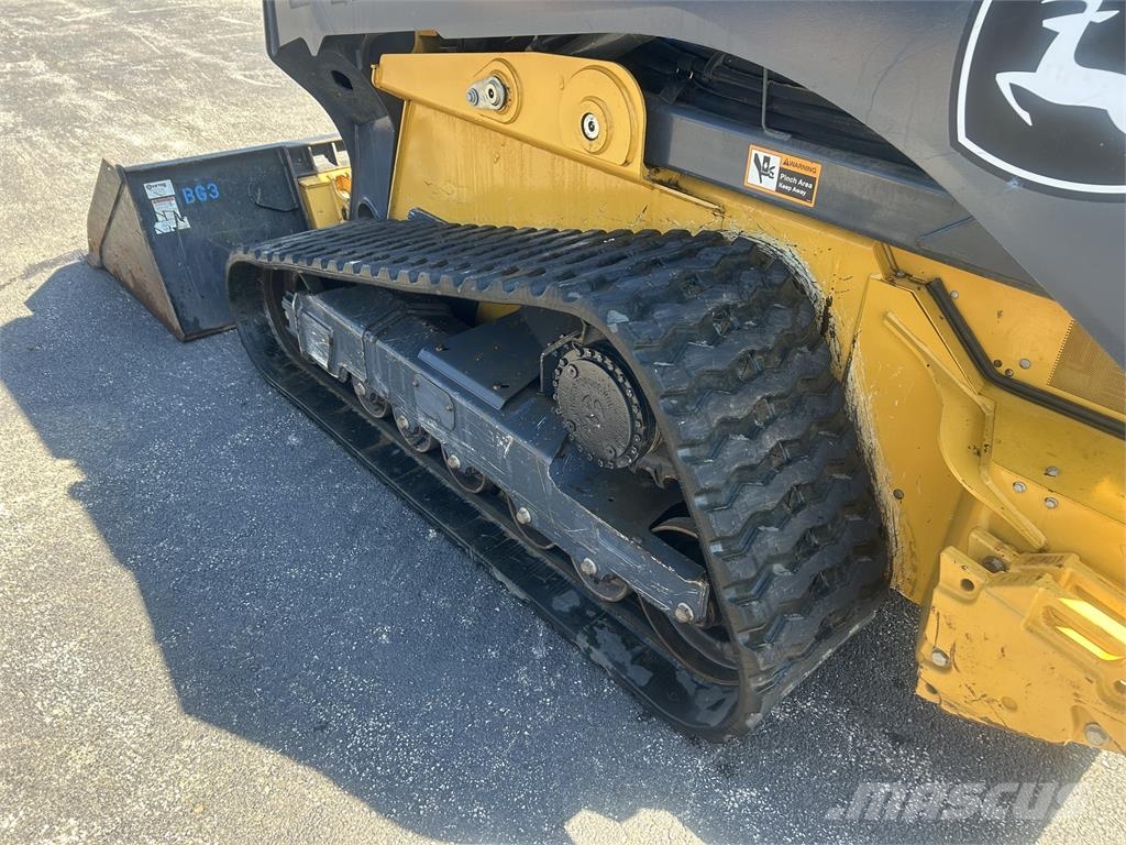 John Deere 331 P Minilastere
