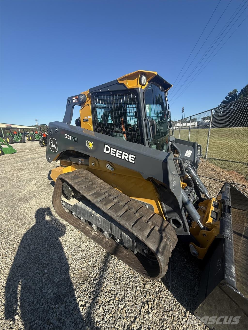 John Deere 331 P Miniladers