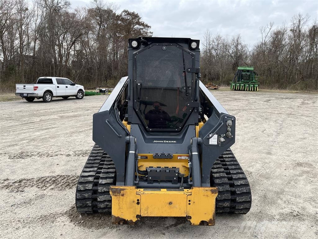 John Deere 331G Mininakladače