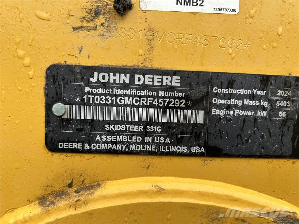 John Deere 331G لوادر صغيرة