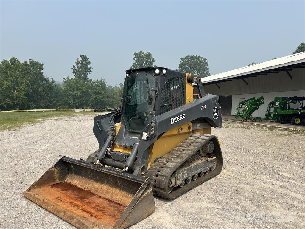 John Deere 331G لوادر صغيرة