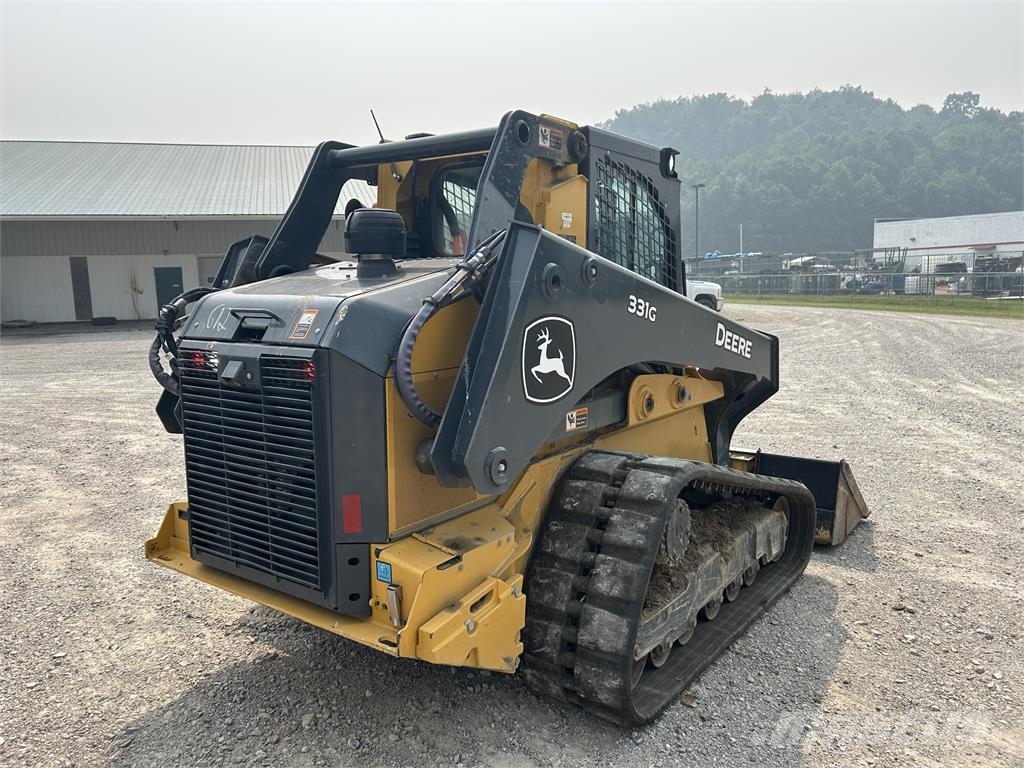 John Deere 331G لوادر صغيرة