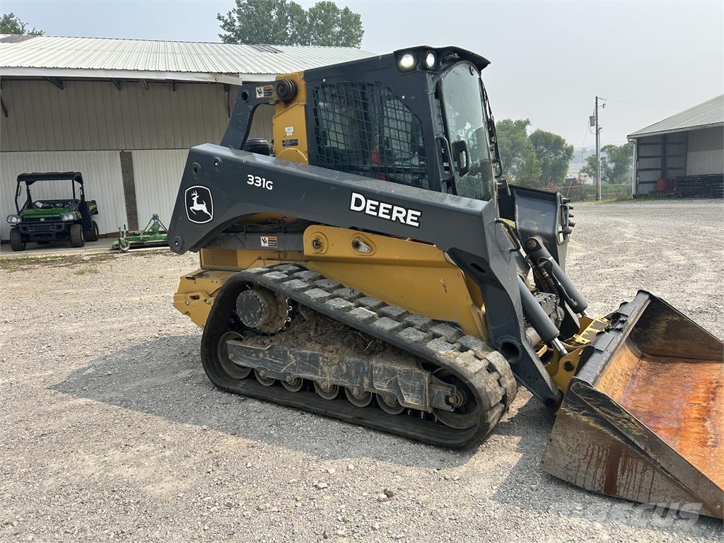 John Deere 331G لوادر صغيرة