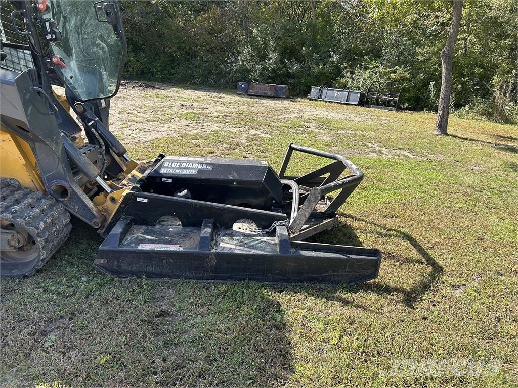 John Deere 331G 小型裝載機