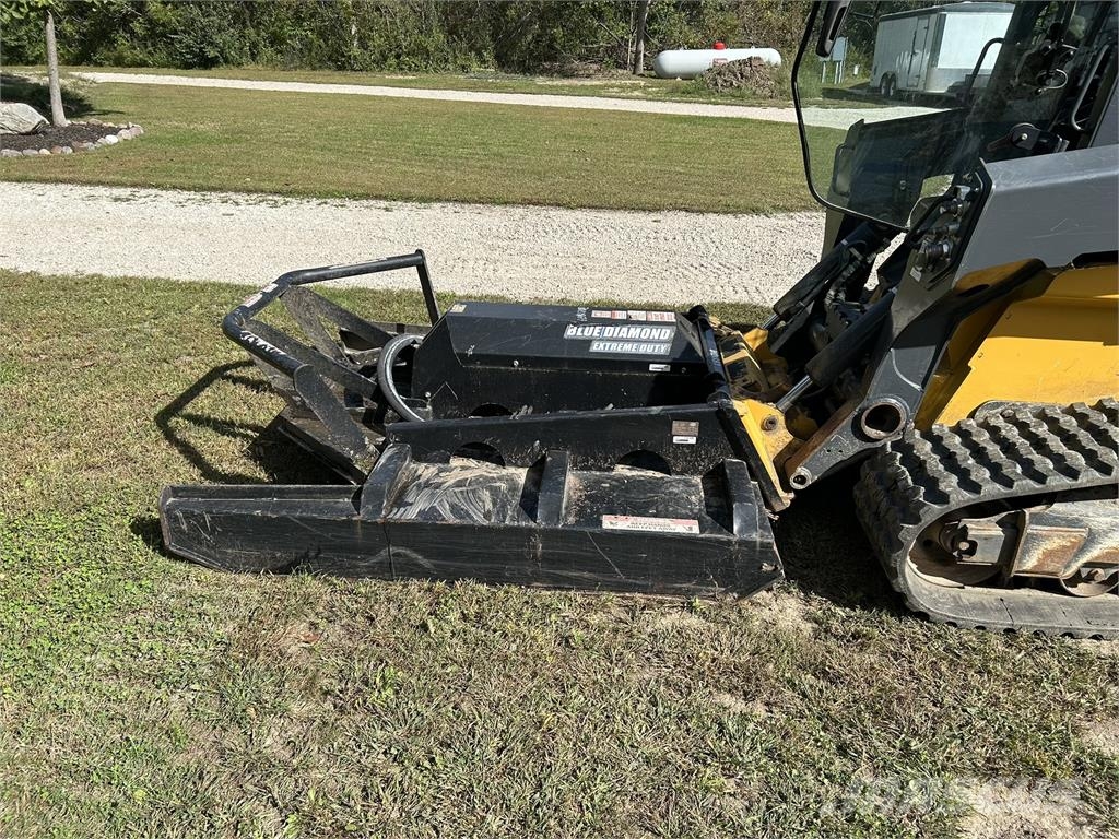 John Deere 331G 小型裝載機