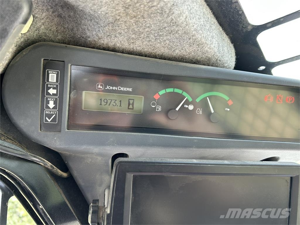 John Deere 331G 小型裝載機