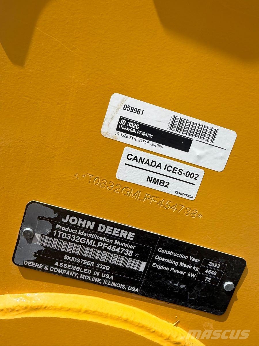 John Deere 332G Šmykom riadené nakladače