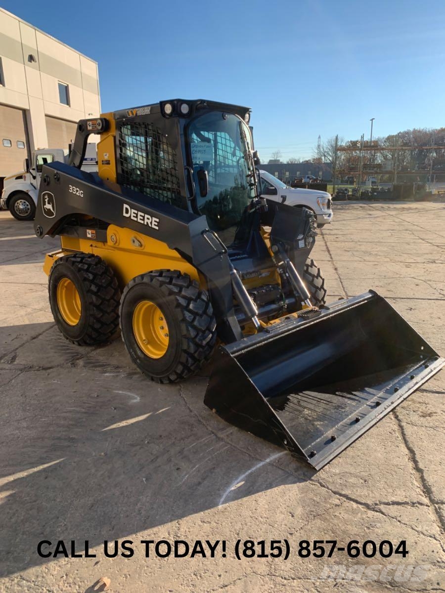 John Deere 332G Šmykom riadené nakladače