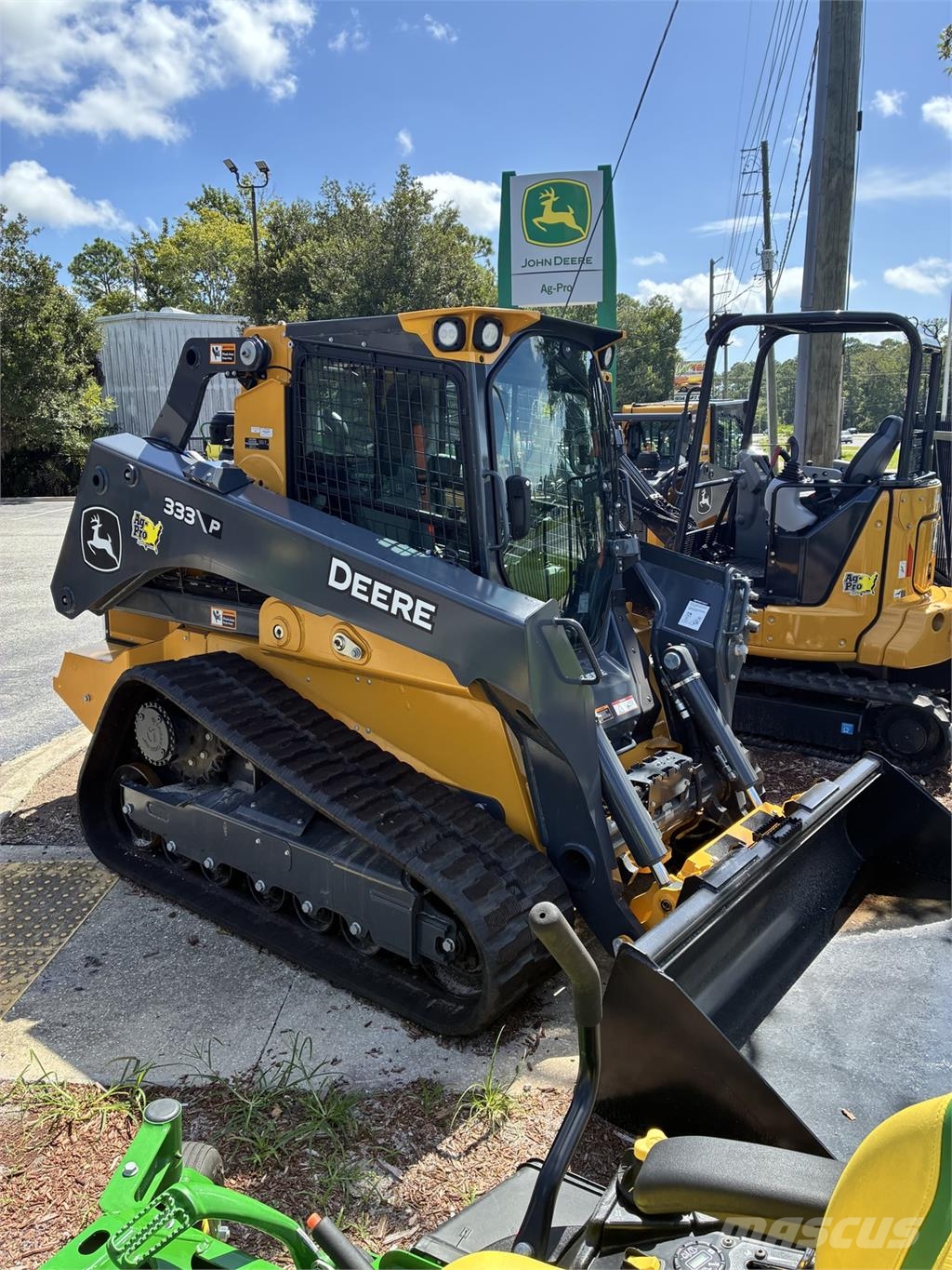 John Deere 333 P Mini iekrāvēji