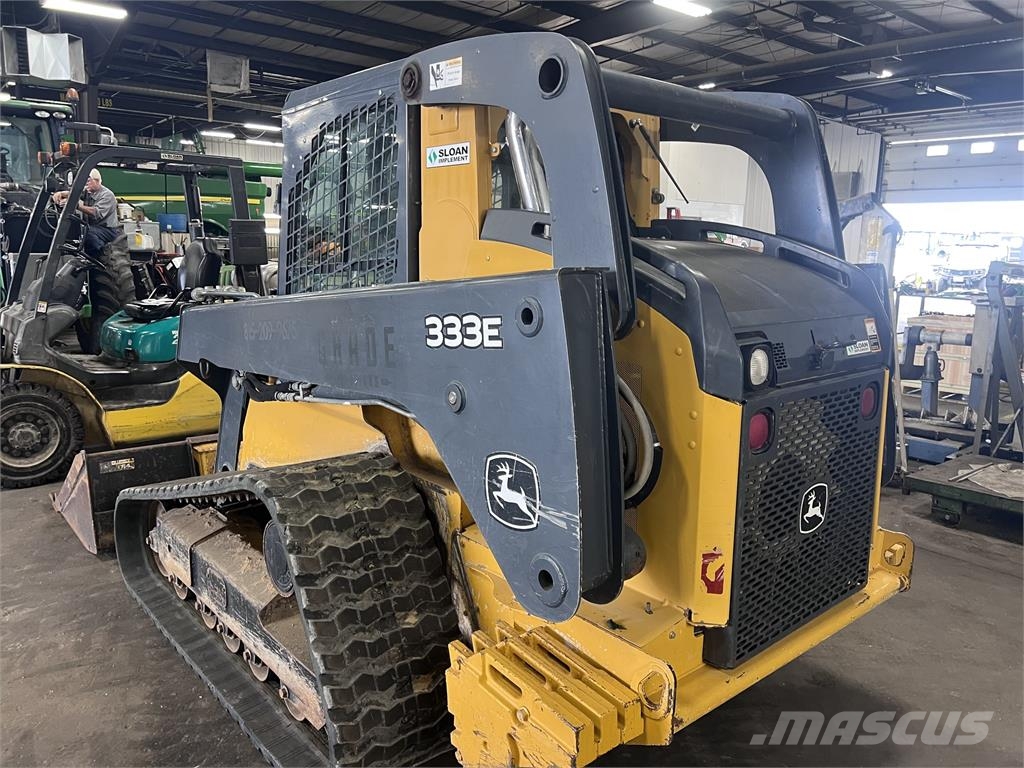 John Deere 333E Mini homlokrakodók