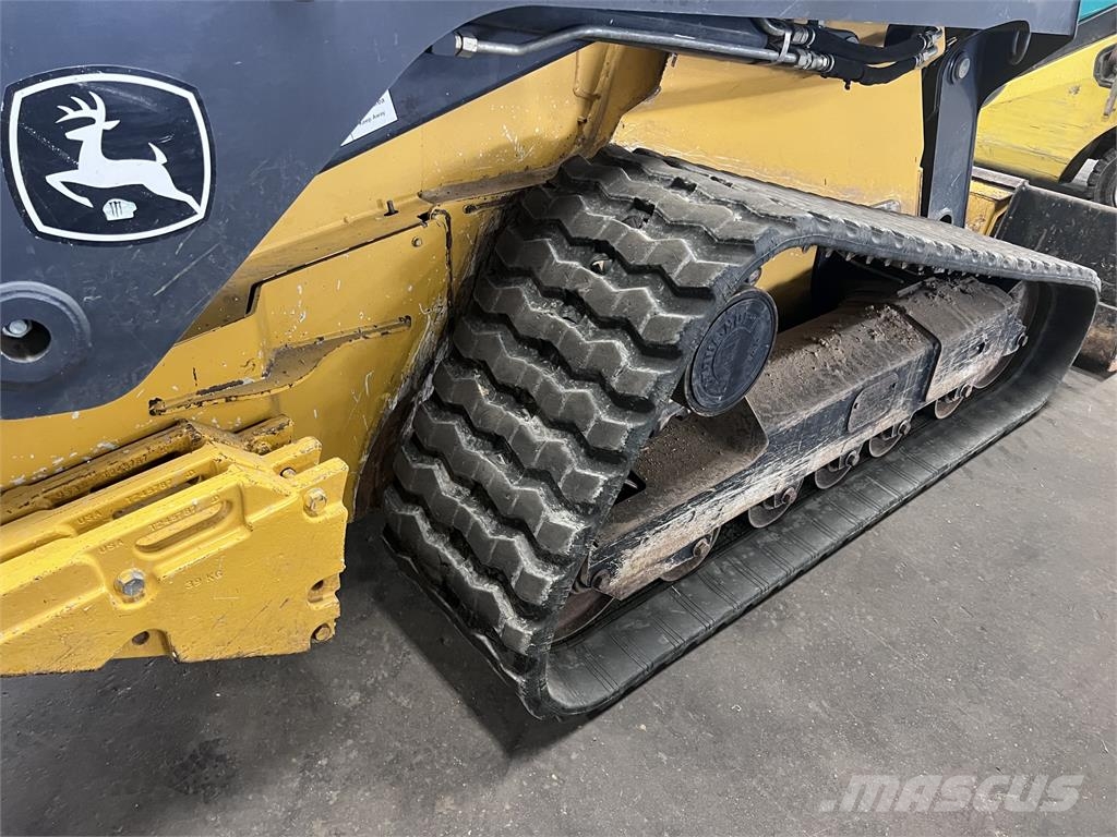 John Deere 333E Mini homlokrakodók