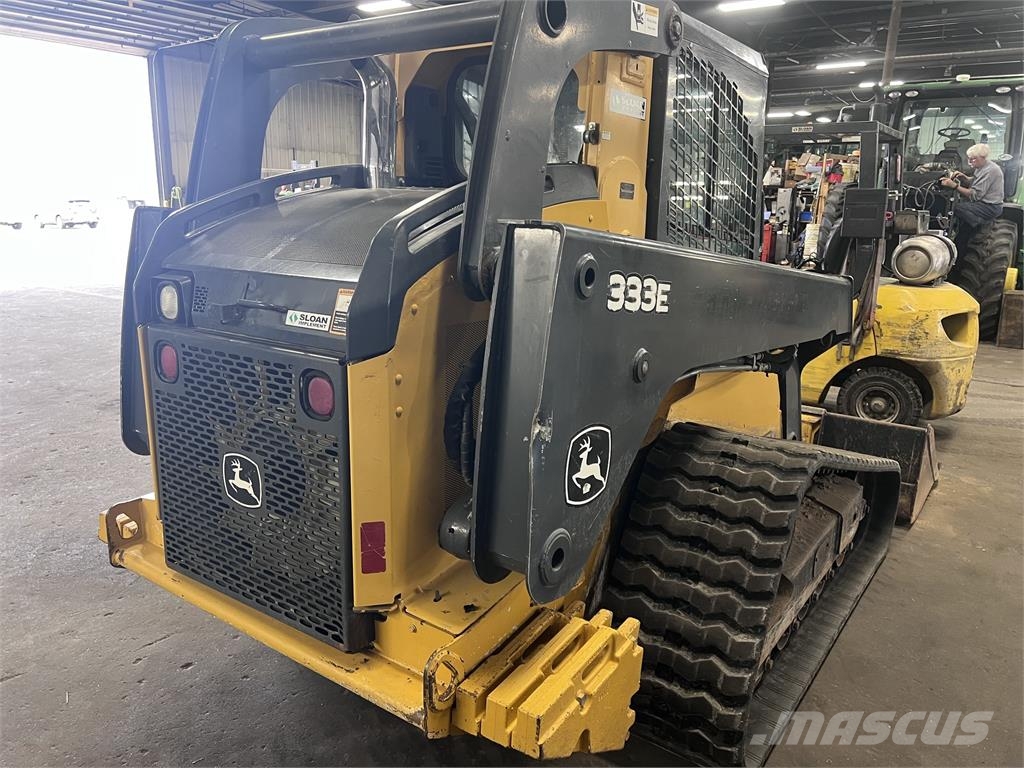 John Deere 333E Mini homlokrakodók