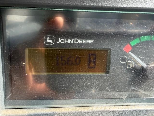 John Deere 333G Mininakladače