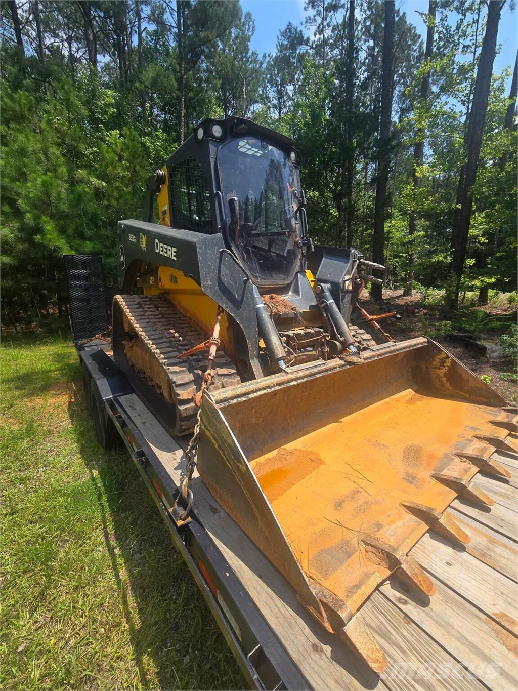 John Deere 333G Mini iekrāvēji