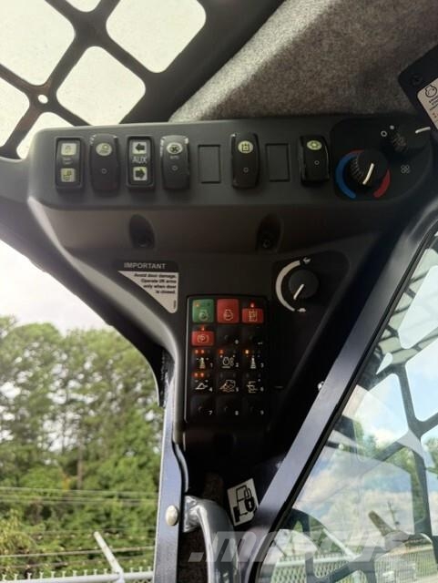 John Deere 333G Minicargadoras