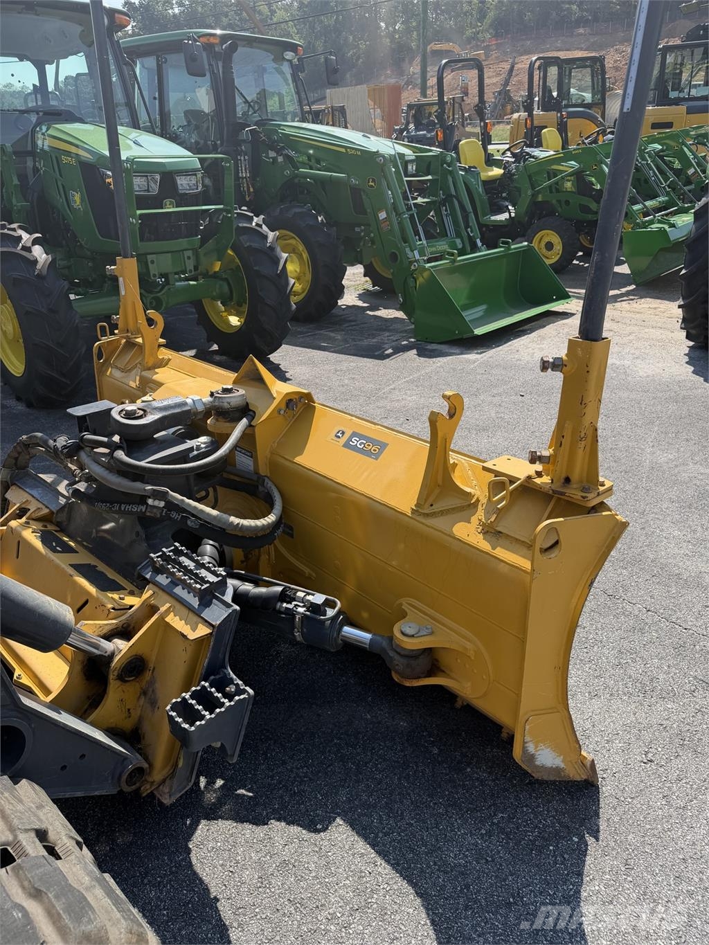 John Deere 333G Mini krautuvai