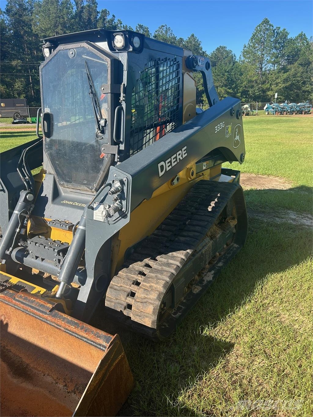 John Deere 333G Mini homlokrakodók