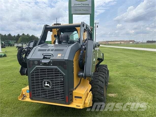 John Deere 334 P Kompaktrakodók