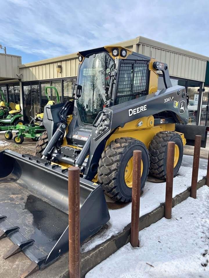 John Deere 334 P Φορτωτάκια