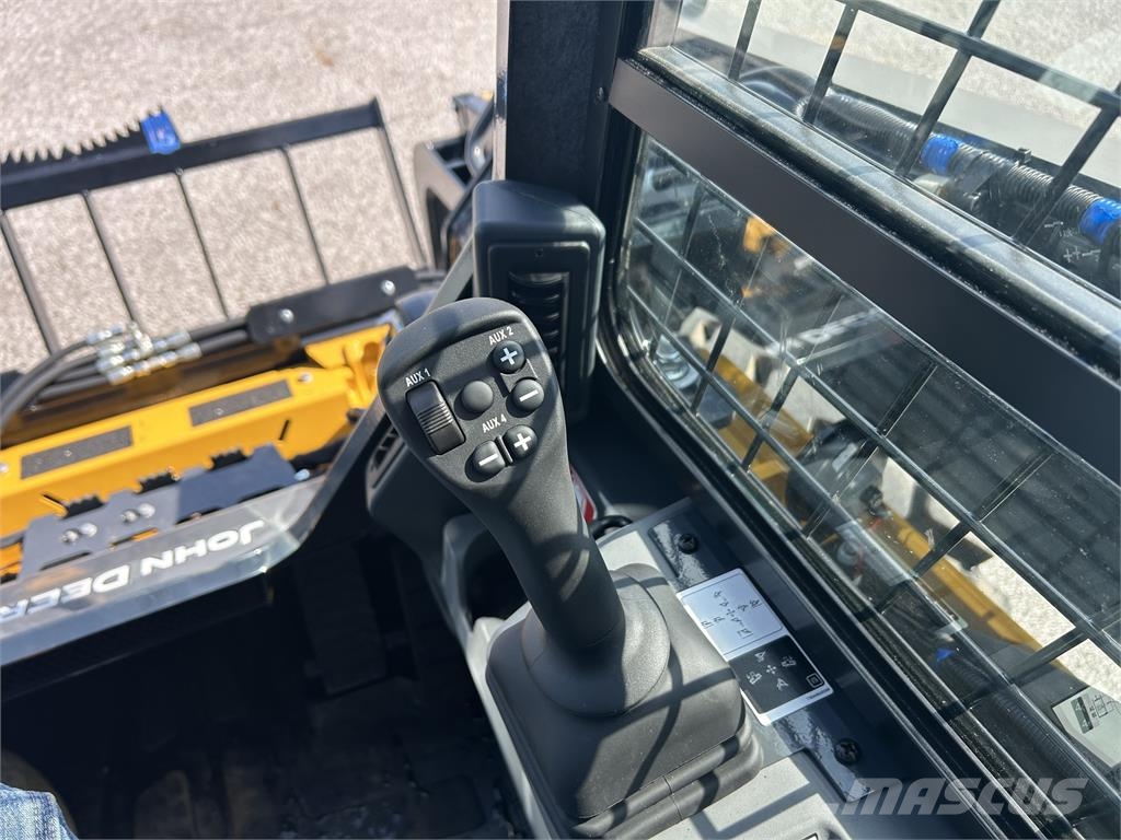 John Deere 334 P Ładowarki burtowe