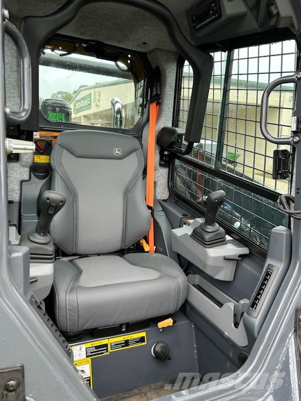 John Deere 335 P Mini utovarivači