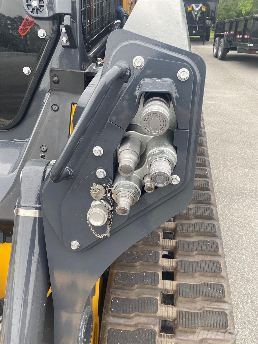 John Deere 335 P Mini loaders