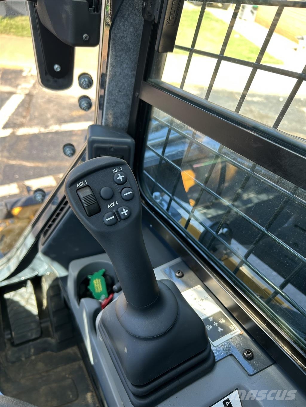 John Deere 335 P Minicargadoras