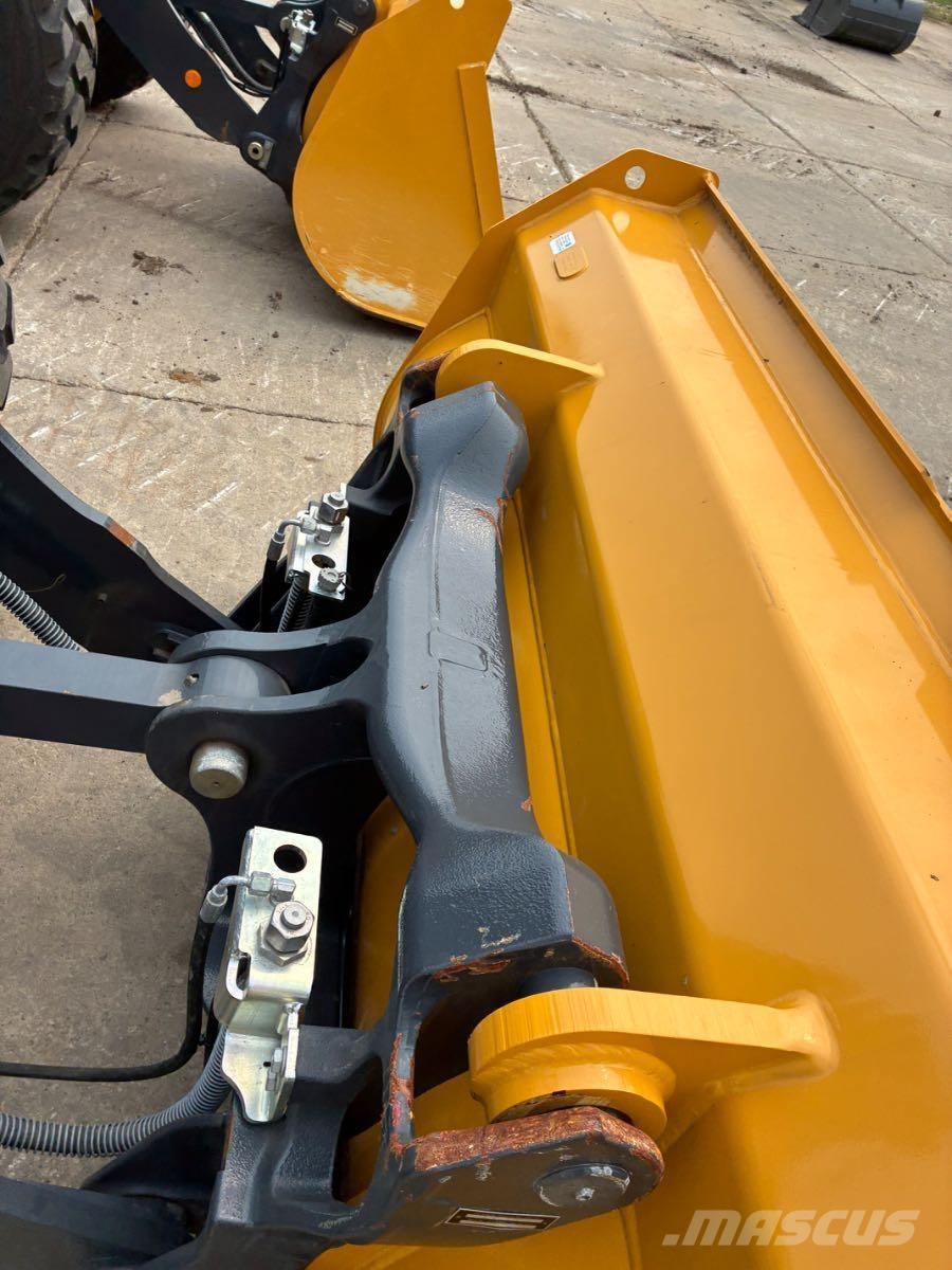 John Deere 344 P Miniladers