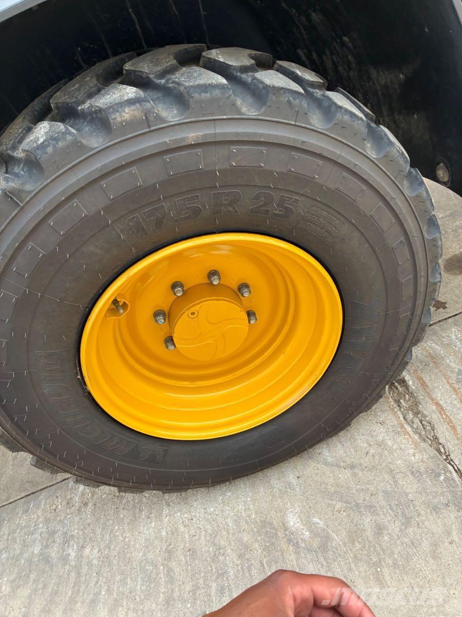 John Deere 344 P Miniladers