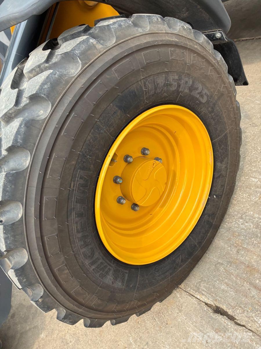 John Deere 344 P Miniladers
