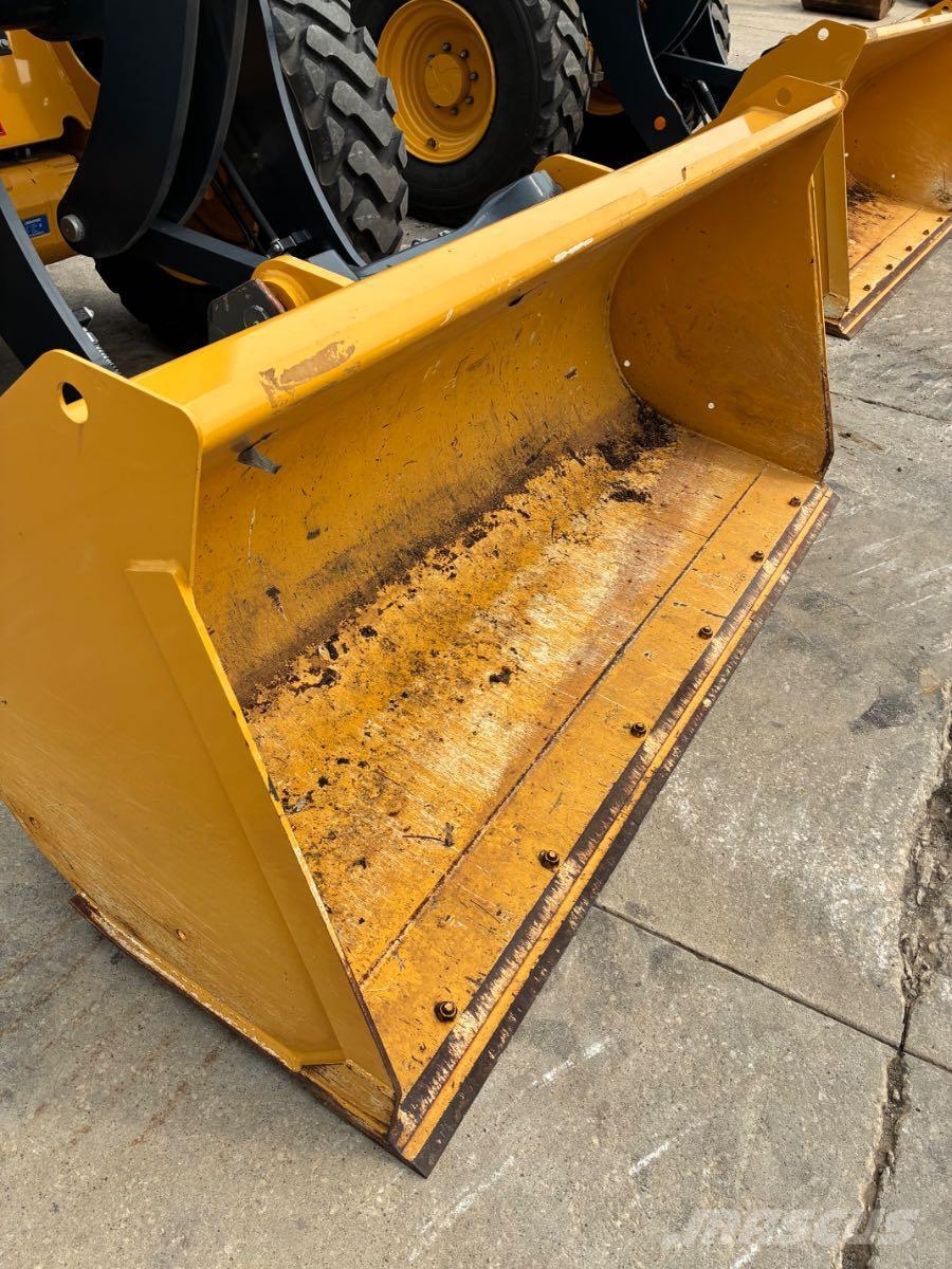 John Deere 344 P Miniladers