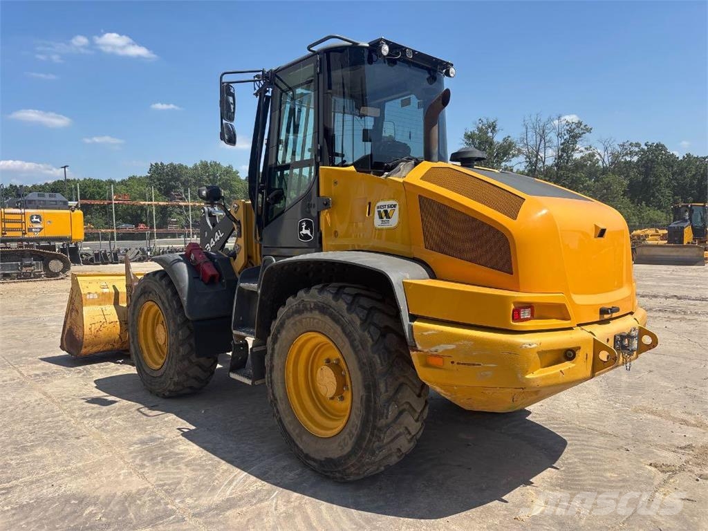 John Deere 344L Mini iekrāvēji