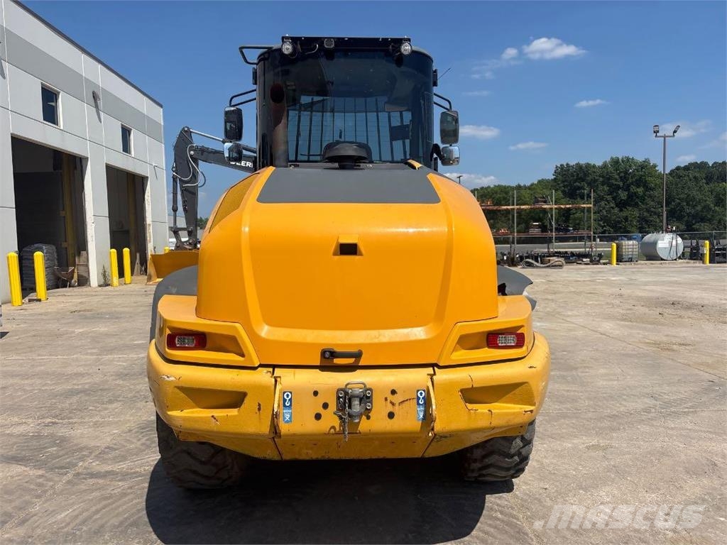 John Deere 344L Mini iekrāvēji