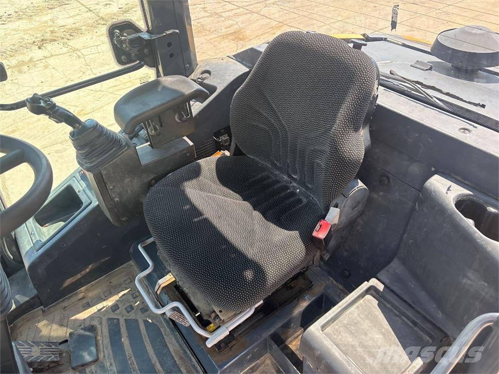 John Deere 344L Mini iekrāvēji