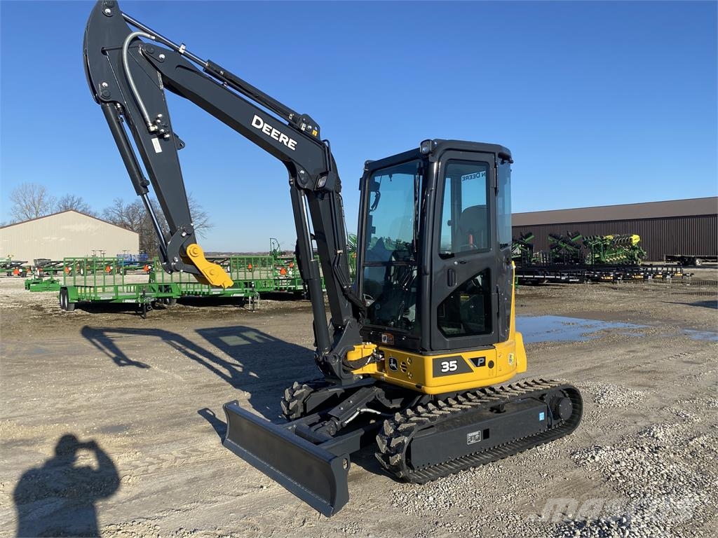 John Deere 35 P Minigraafmachines < 7t