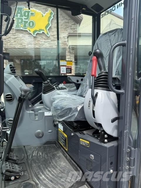 John Deere 35 P Mini rýpadla < 7t
