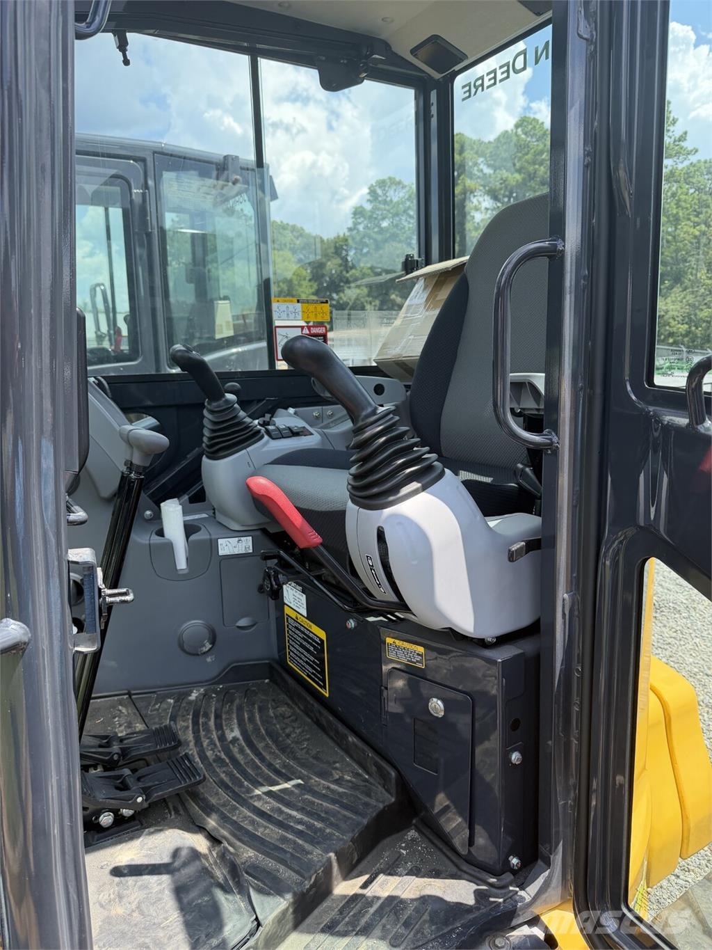 John Deere 35 P Mini rýpadla < 7t