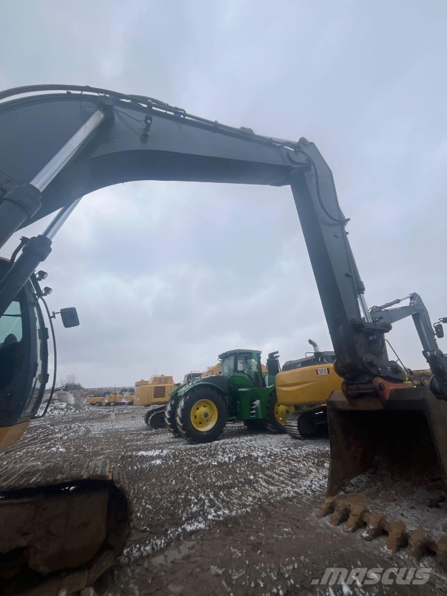 John Deere 350G LC Crawler excavators