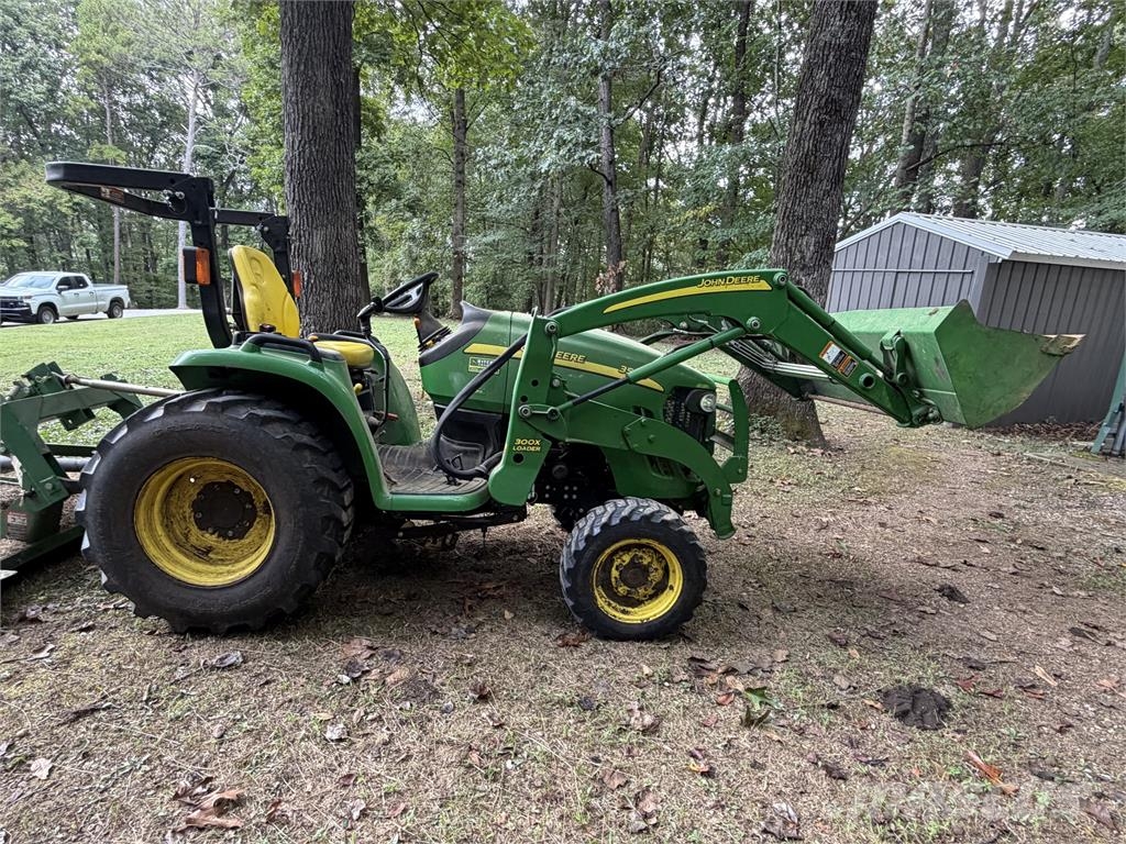 John Deere 3520 Коммунальные тракторы
