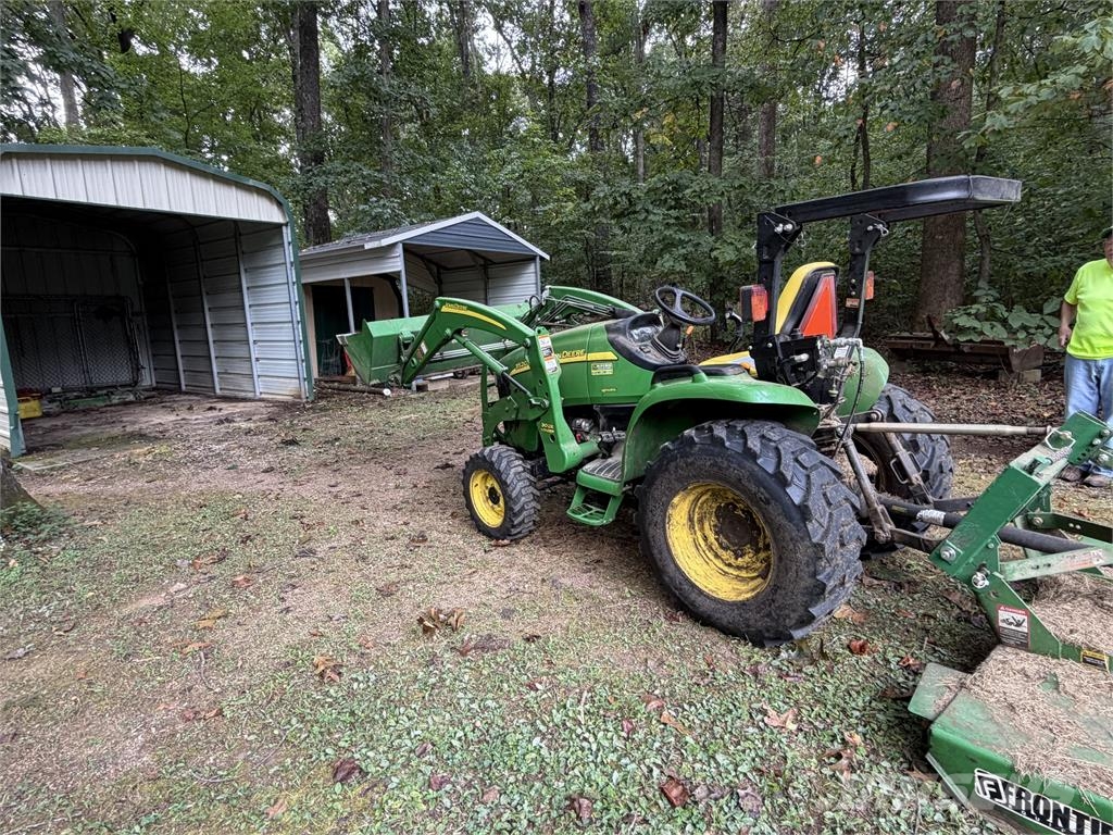 John Deere 3520 Коммунальные тракторы