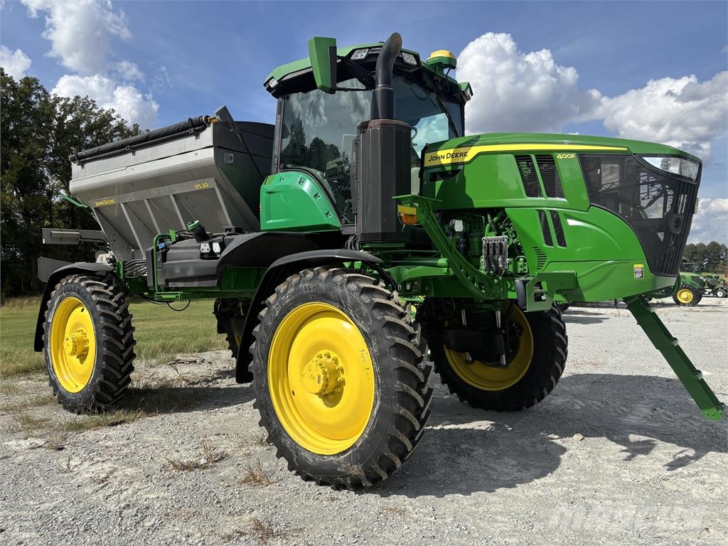 John Deere 400R Trailed sprayers