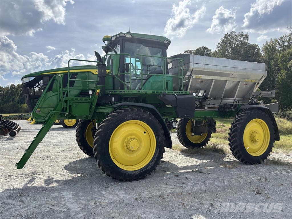 John Deere 400R Trailed sprayers