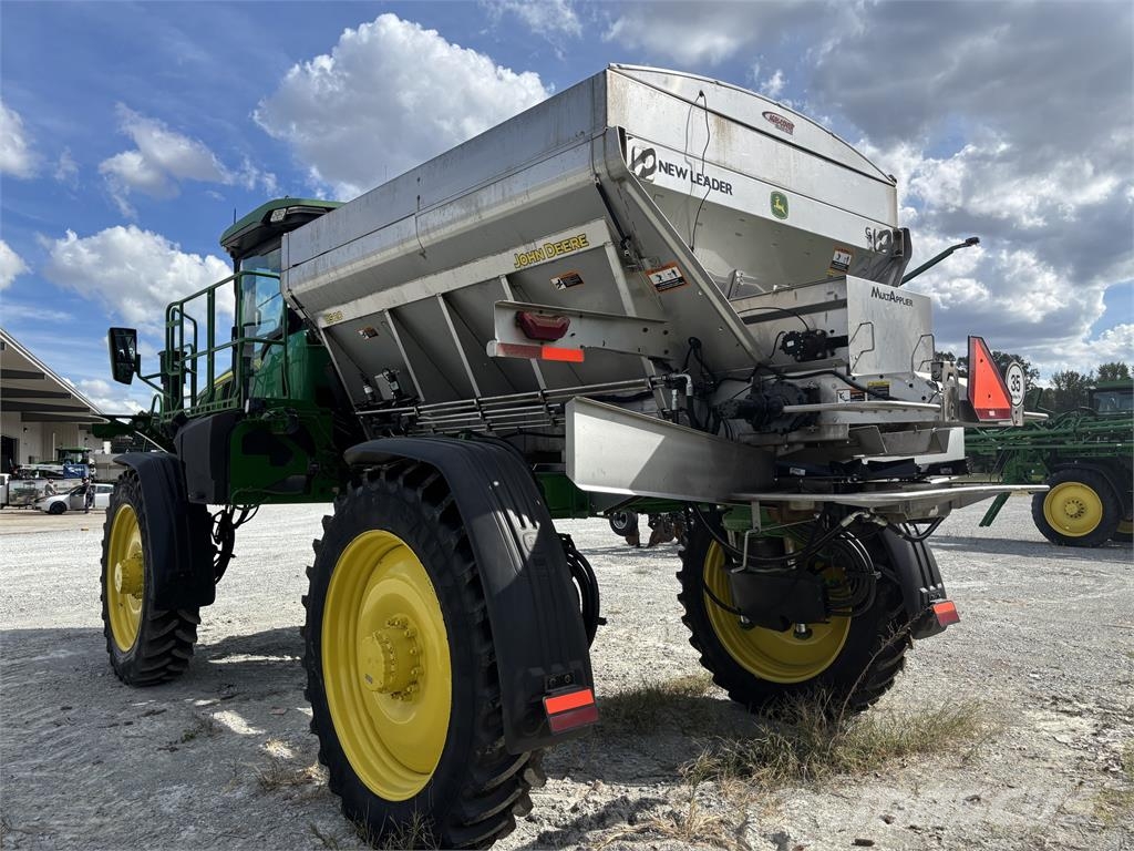 John Deere 400R Trailed sprayers