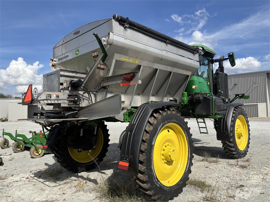 John Deere 400R Trailed sprayers