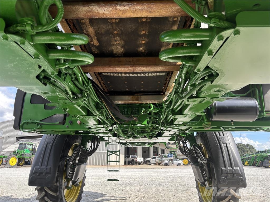 John Deere 400R Trailed sprayers