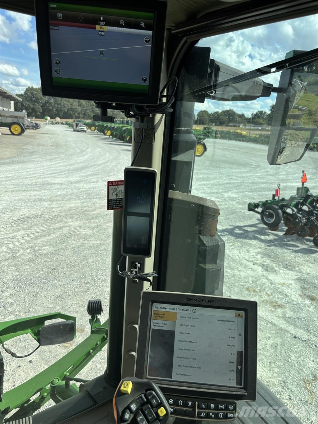 John Deere 400R Trailed sprayers