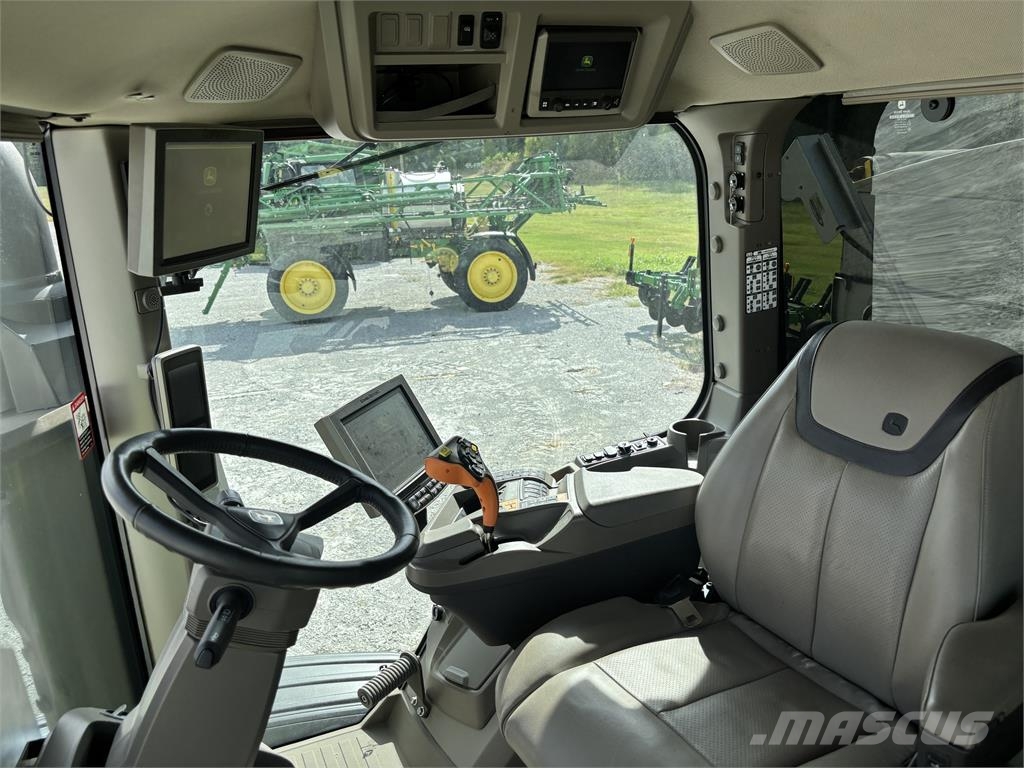 John Deere 400R Trailed sprayers