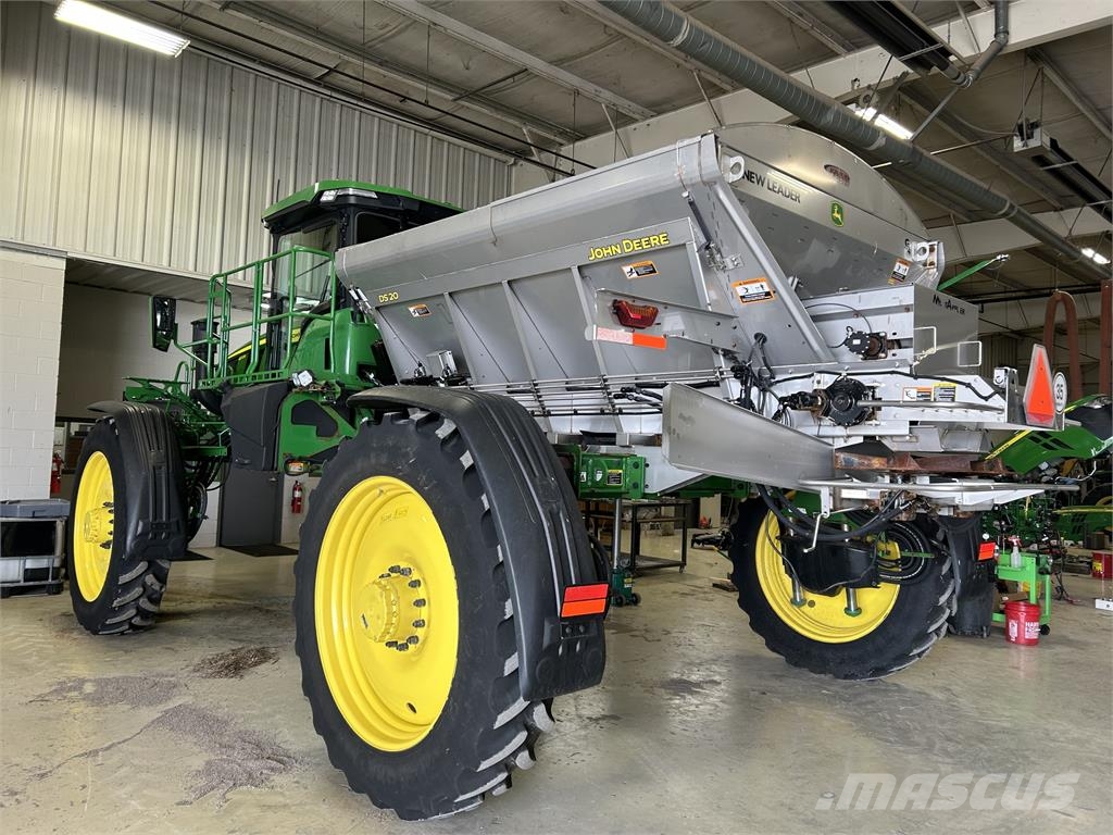 John Deere 400R Haagispritsid