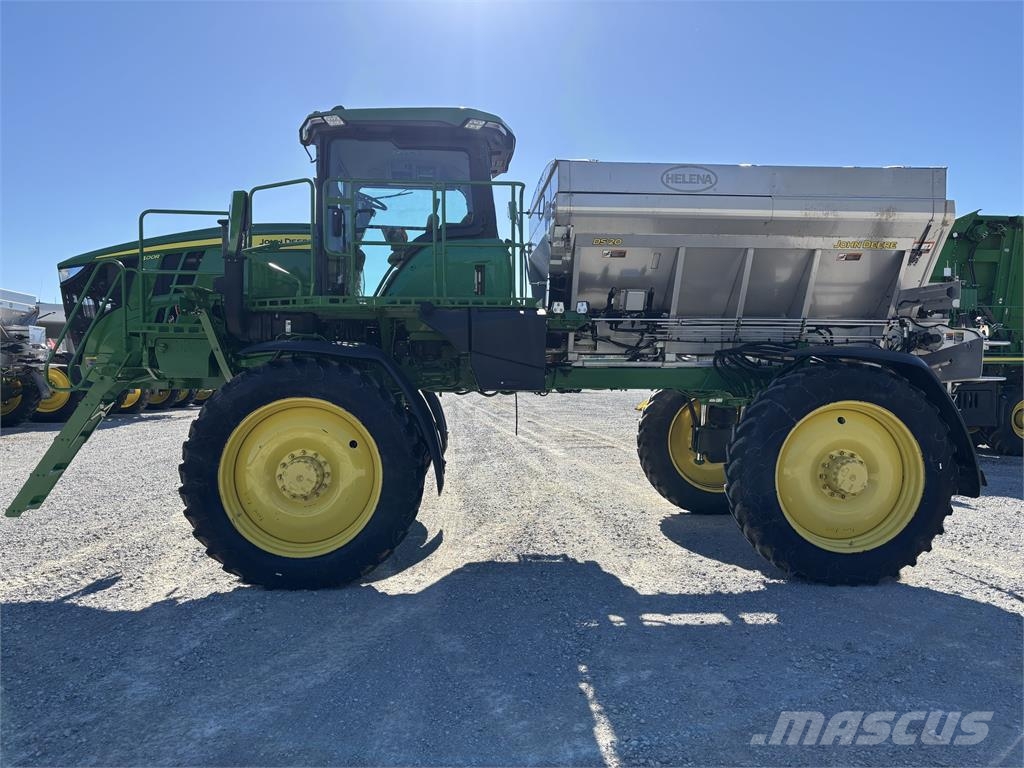 John Deere 400R 牽引式噴霧機