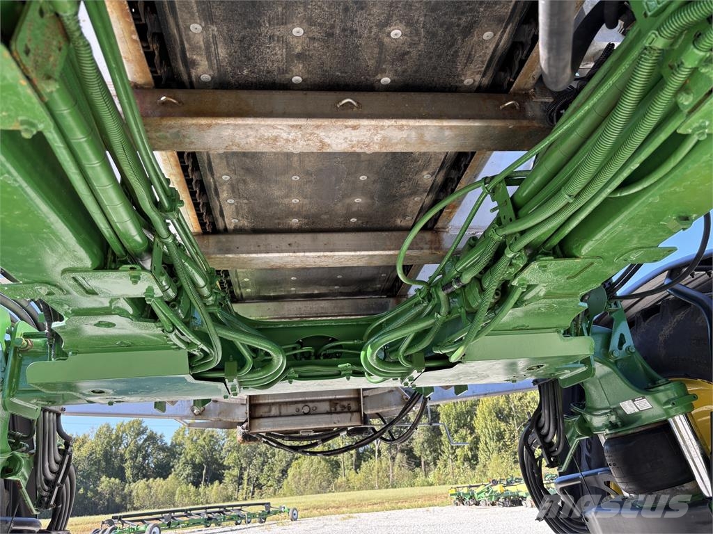 John Deere 400R 牽引式噴霧機